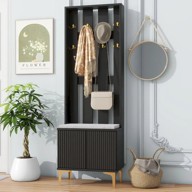 Meuble d'entrée 4 en 1 avec coussin, porte-manteau avec 8 crochets et pieds dorés, banc d'entrée avec étagères réglables et portes cannelées