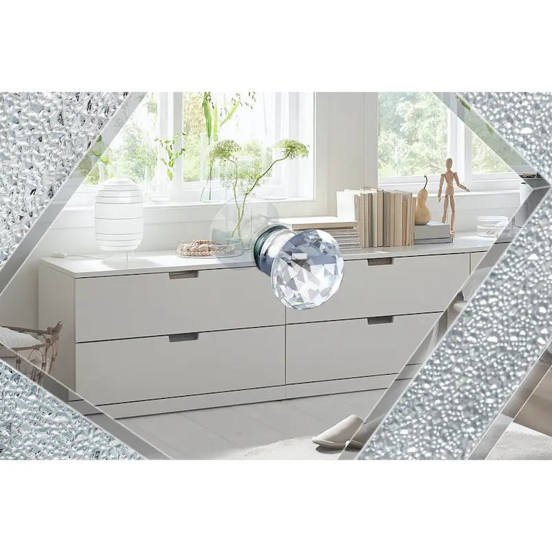 Meuble TV 59 pouces avec portes miroir en forme de losange et rangement pour téléviseurs jusqu'à 65 pouces