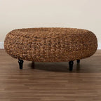 Table basse ronde en jonc de mer tressé à la main Riau avec pieds en bois - Osier naturel pour salon ou chambre
