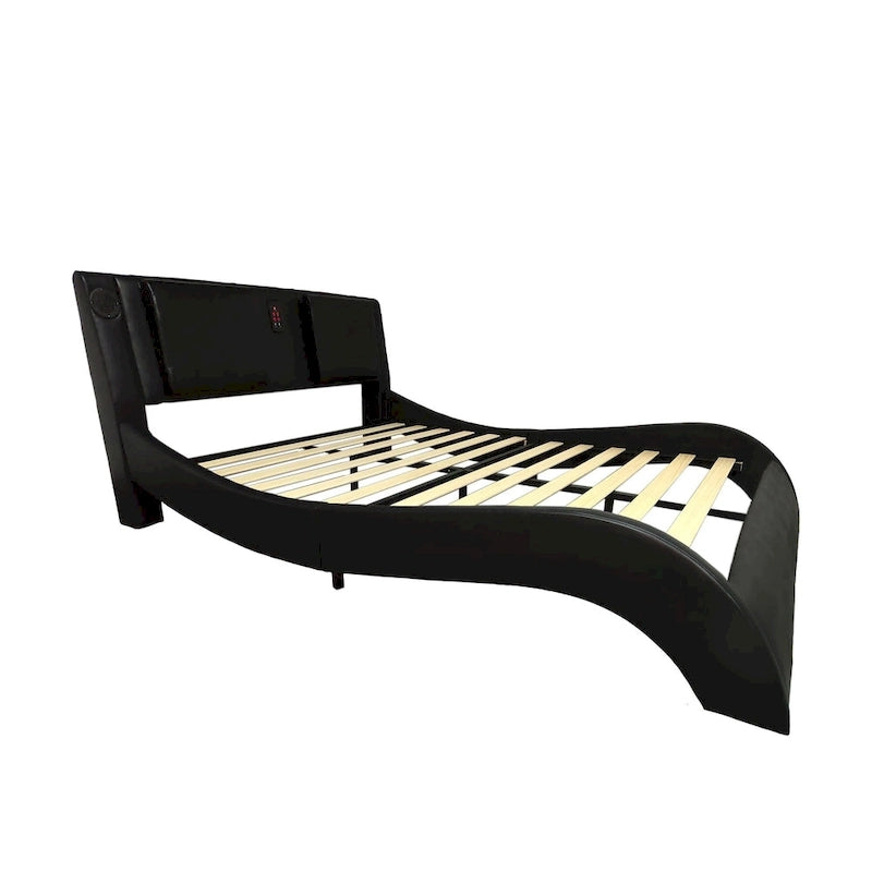 Lit plateforme rembourré en similicuir, format Queen, avec éclairage LED et sommier à lattes en bois.
