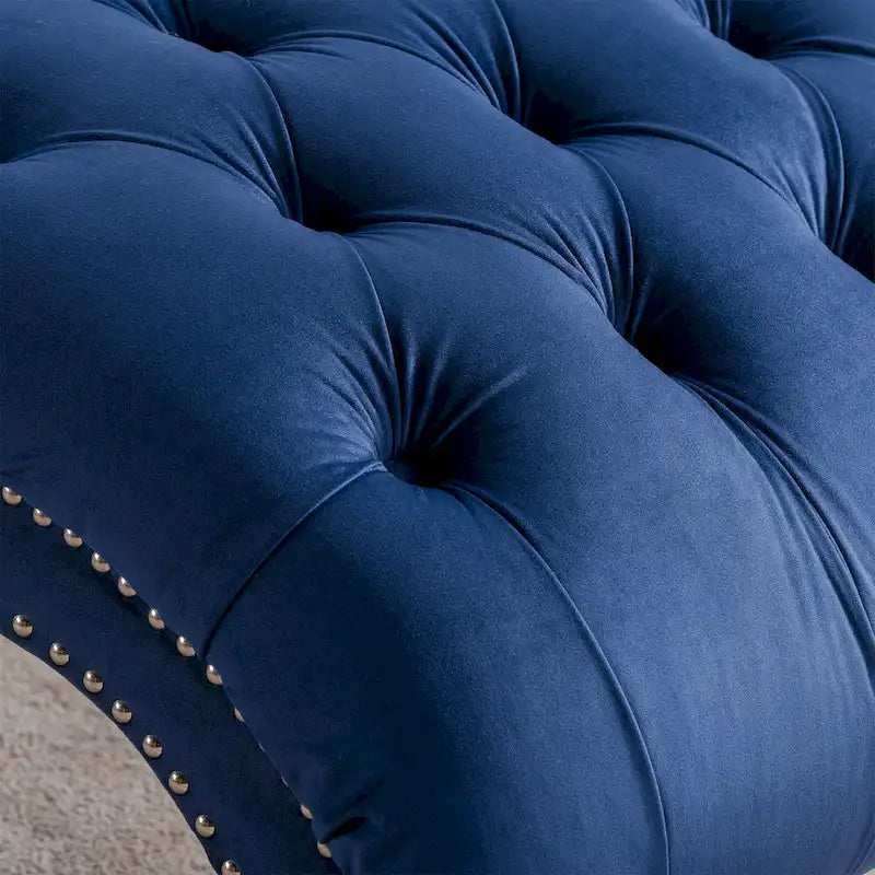 Chaise longue capitonnée bleue à 27,17 boutons avec clous décoratifs