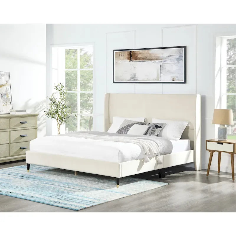 Lit plateforme beige de style queen size avec tête de lit en velours à oreilles