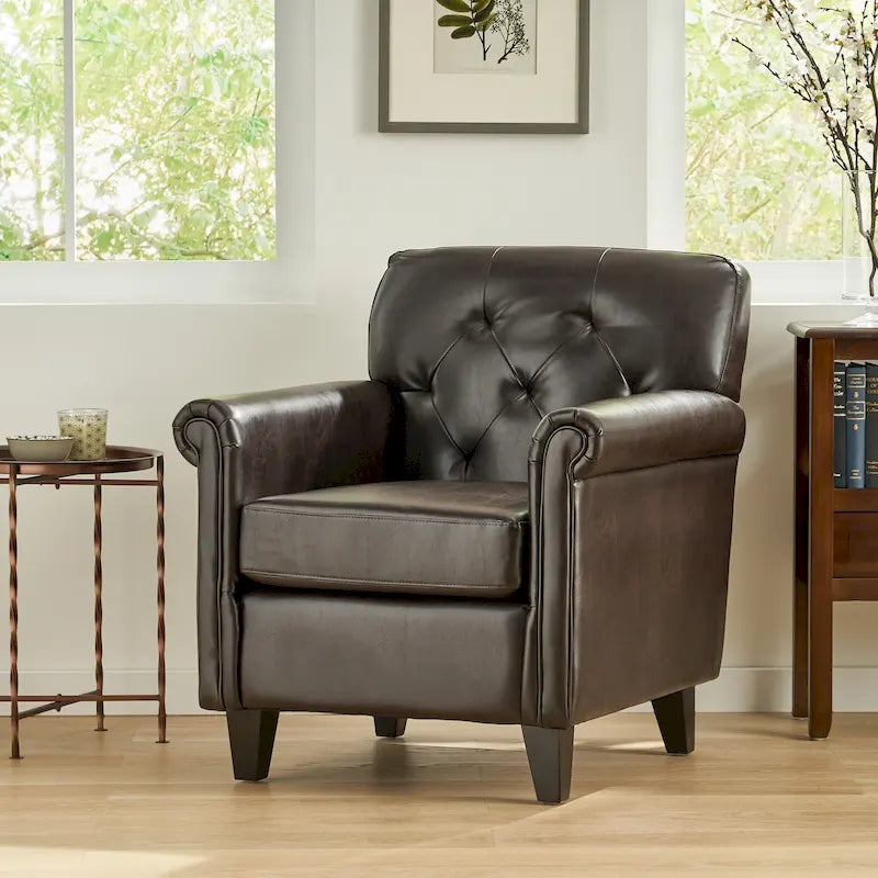 Fauteuil club Veronica en cuir marron capitonné de Christopher Knight Home