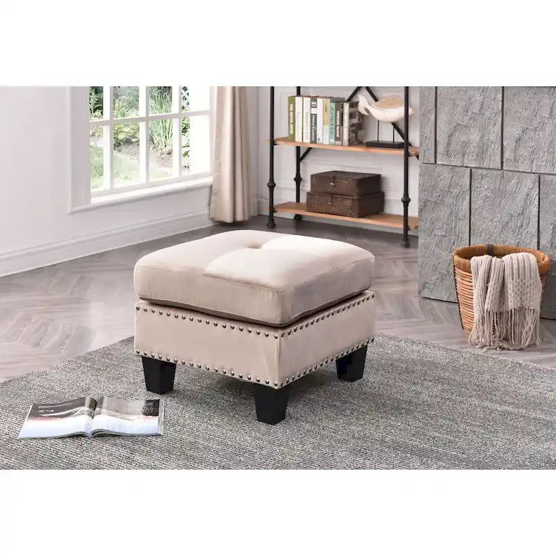 Pouf en velours capitonné Meharrize de Copper Grove