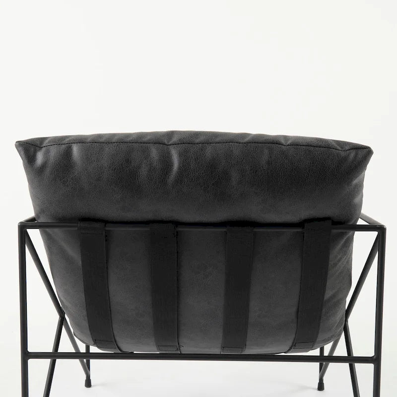 Fauteuil d'appoint Leonidas en similicuir noir avec structure en métal noir