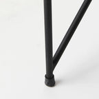 Fauteuil d'appoint Leonidas en similicuir noir avec structure en métal noir