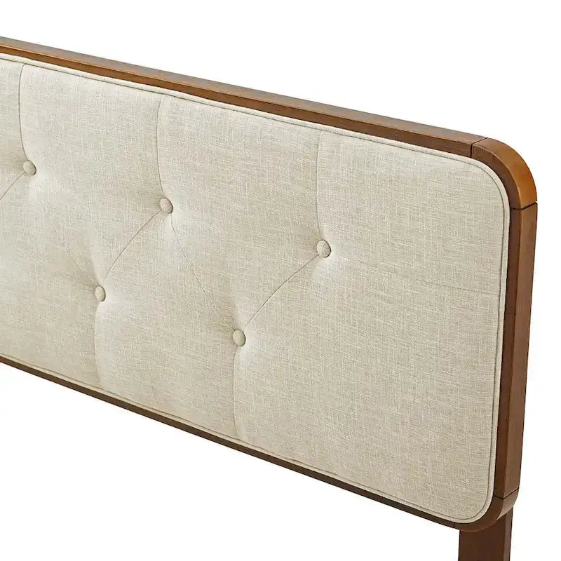 Tête de lit Glendale traditionnelle en tissu beige capitonné à boutons, format king, en bois de noyer.