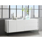 Buffet-vendeur IL VETRO en laque blanche brillante avec verre transparent.
