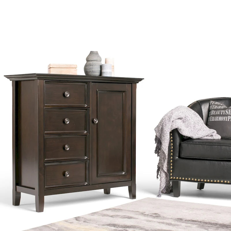 Meuble de rangement transitionnel moyen WYNDENHALL Halifax en bois massif, 94 cm de large (37 po) - 94 cm (37 po) l x 43 cm (17 po) p x 91 cm (36 po) h