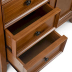 Meuble de rangement transitionnel moyen WYNDENHALL Halifax en bois massif, 94 cm de large (37 po) - 94 cm (37 po) l x 43 cm (17 po) p x 91 cm (36 po) h