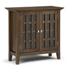 Meuble de rangement transitionnel moyen WYNDENHALL Halifax en bois massif, 94 cm de large (37 po) - 94 cm (37 po) l x 43 cm (17 po) p x 91 cm (36 po) h