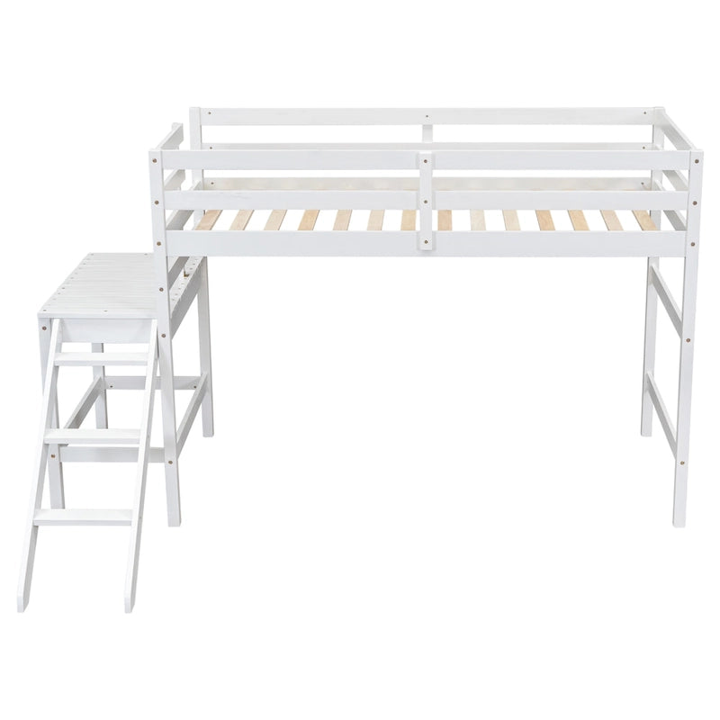 Lit mezzanine avec plateforme et échelle
