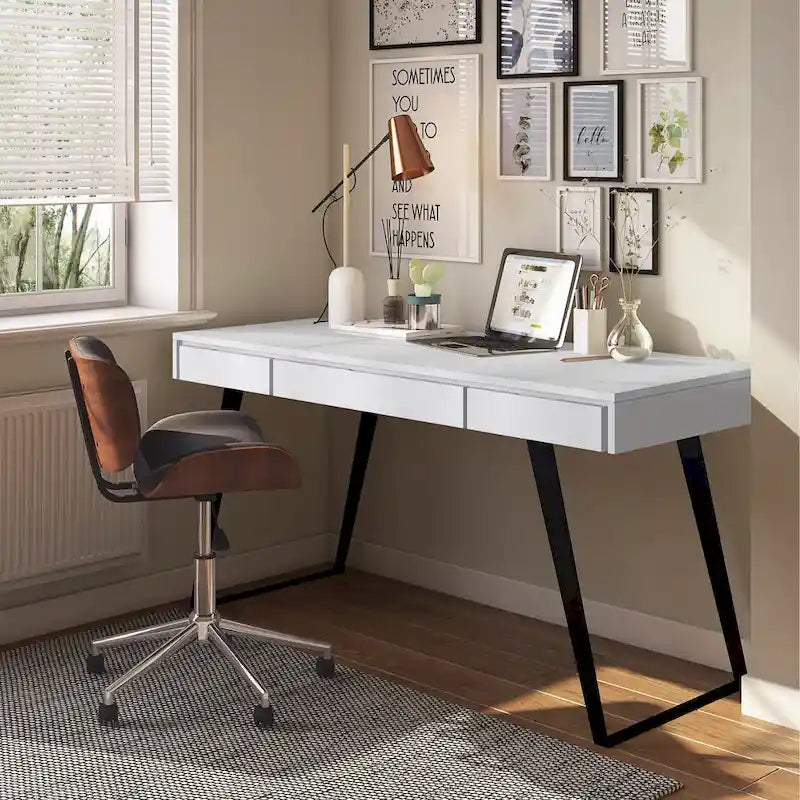 Bureau WYNDENHALL Mitchell de style industriel moderne de 54 pouces de large