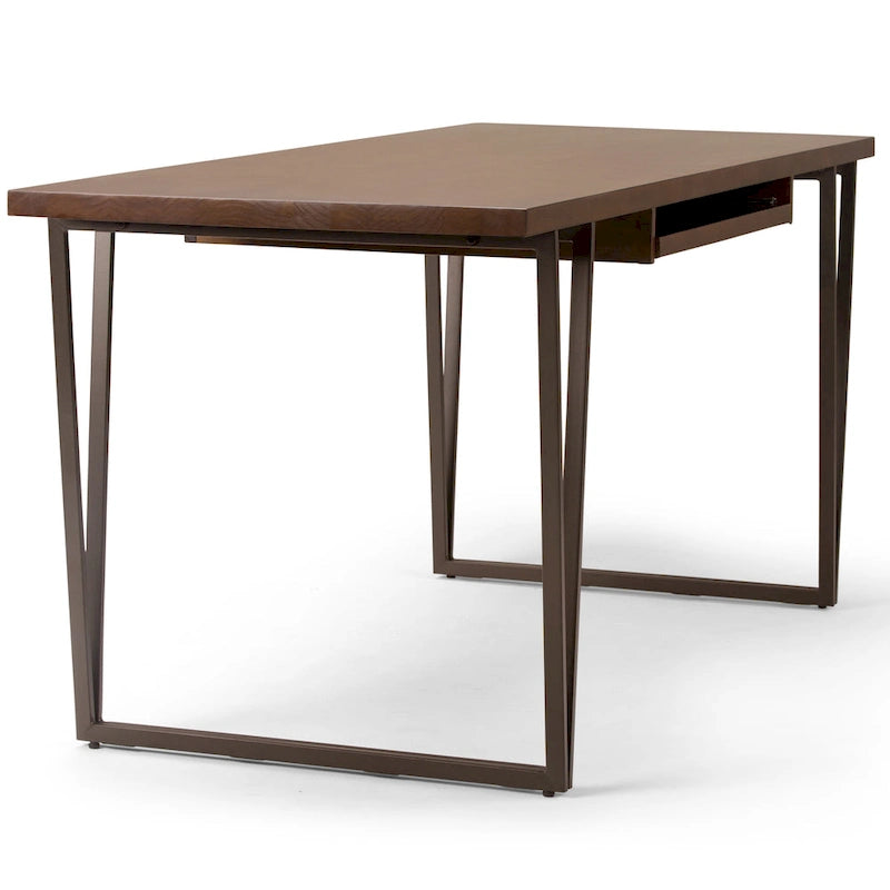 Bureau d'écriture WYNDENHALL Travis en bois massif, style industriel moderne, 168 cm de large, finition brun vieilli naturel