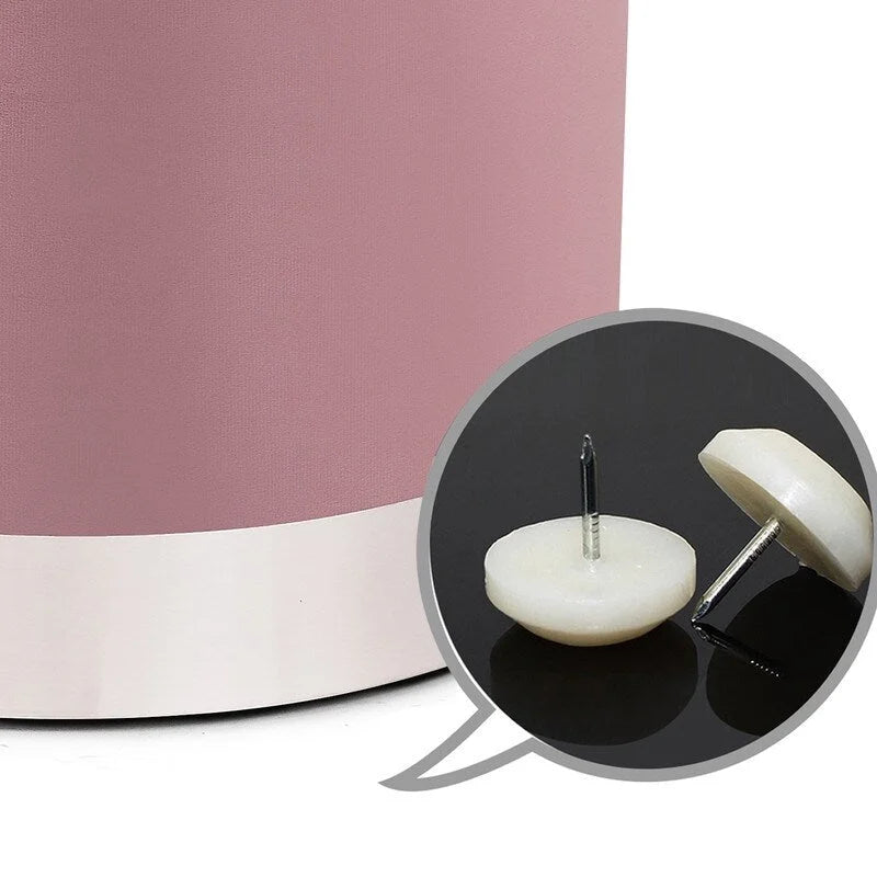 Pouf ottoman rond capitonné en velours Adeco, finitions argentées