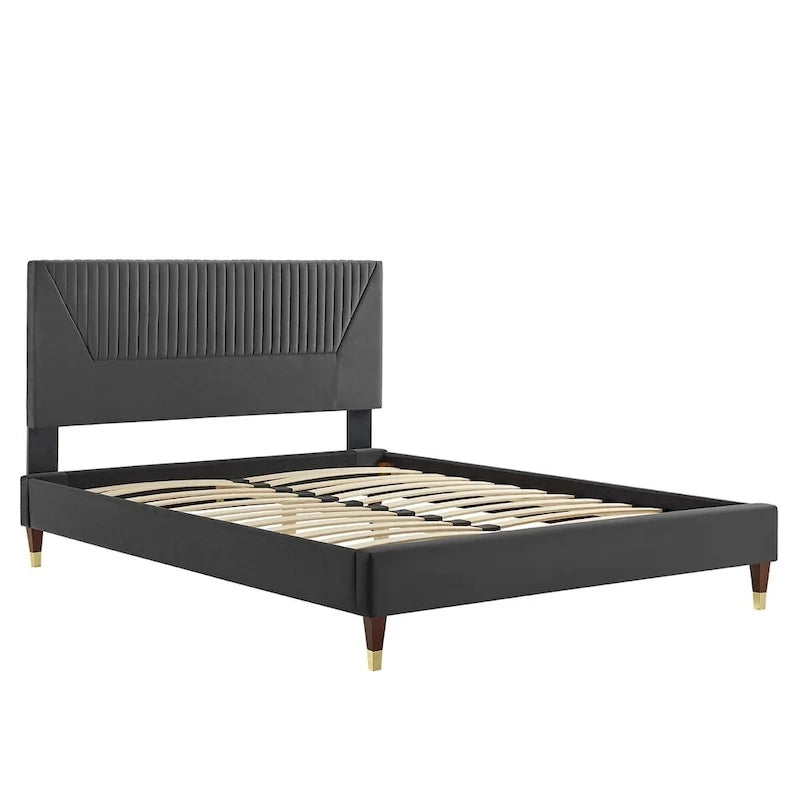 Lit plateforme king en velours performant capitonné Yasmine