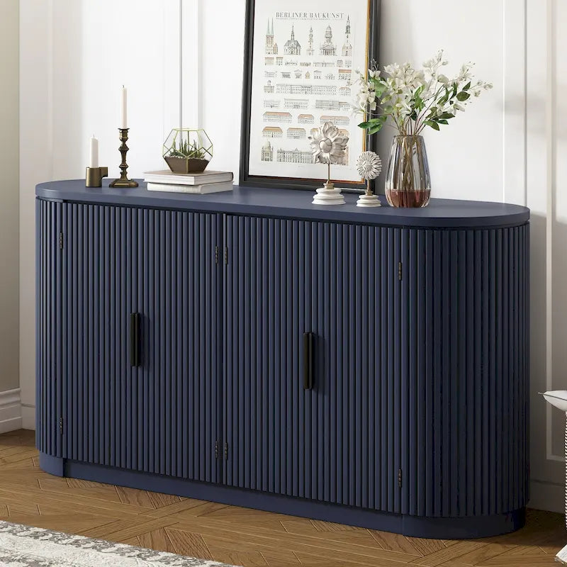 Armoire de rangement à portes verticales rayées avec poignées en métal, réglable, idéale pour un bureau, une entrée ou un salon.