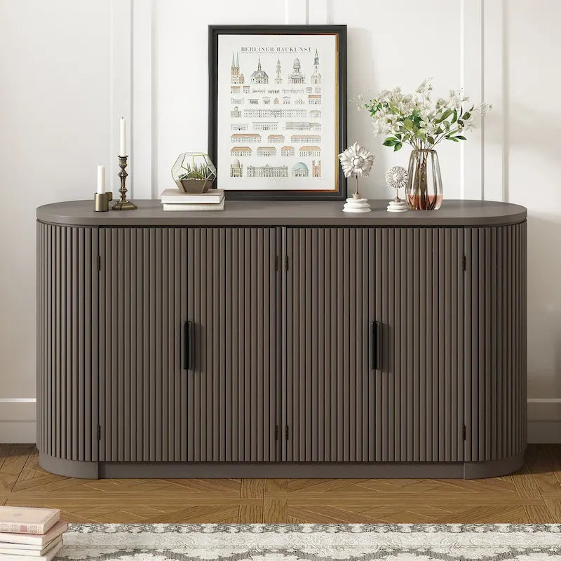 Armoire de rangement à portes verticales rayées avec poignées en métal, réglable, idéale pour un bureau, une entrée ou un salon.