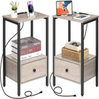 Table d'appoint avec station de recharge - 11,8 cm (P) x 15,7 cm (L) x 23,6 cm (H)