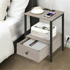 Table d'appoint avec station de recharge - 11,8 cm (P) x 15,7 cm (L) x 23,6 cm (H)