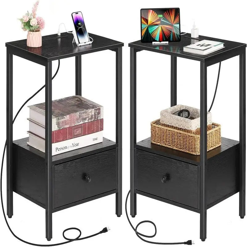 Table d'appoint avec station de recharge - 11,8 cm (P) x 15,7 cm (L) x 23,6 cm (H)