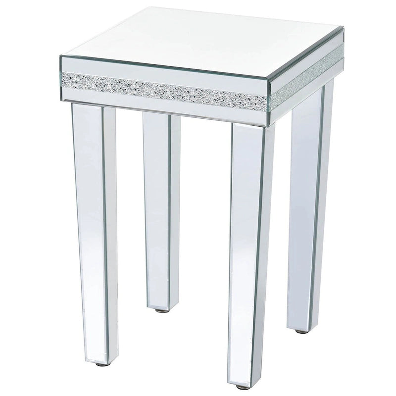 Ensemble de 3 tables basses et 2 tables d'appoint