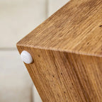 La table basse double plateau détachable, grâce à sa conception détachable, offre une plus grande flexibilité d'utilisation de l'espace.