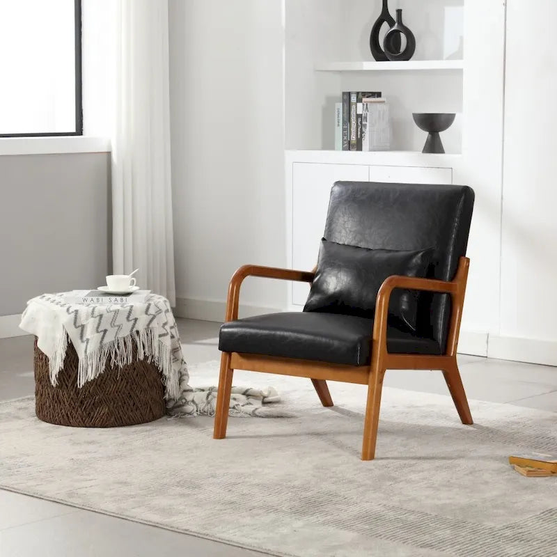 Fauteuil d'appoint moderne en similicuir avec un coussin