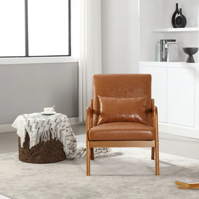 Fauteuil d'appoint moderne en similicuir avec un coussin